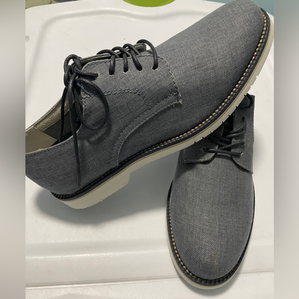 Express Men’s Shoes. Size 8. NEW